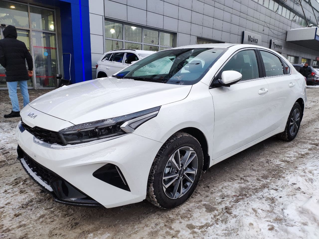 Независимость: Фото Kia Cerato New
